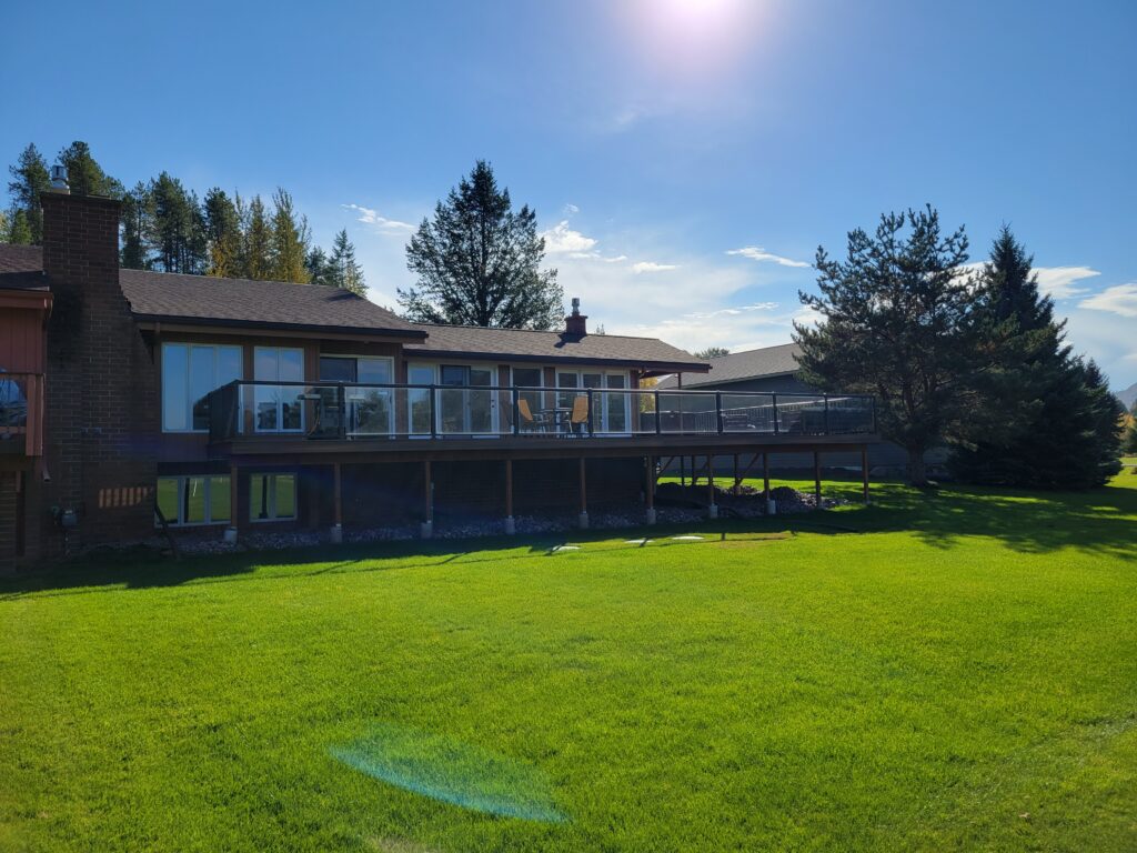 Stylized metallic letters forming 'GM RV' with a 3D effect.